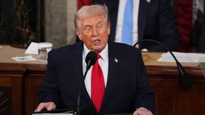 Iran War Update : युद्धात बॅकफूटवर ढकलल्या गेलेल्या डोनाल्ड ट्रम्प यांच्यासाठी आली अखेर चांगली बातमी, भारताचा सुद्धा फायदा