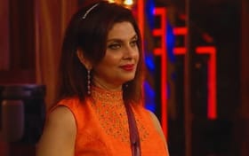 अभिनेत्री वर्षा उसगांवकर यांना मोठा धक्का, पोलीसांत घेतली धाव.