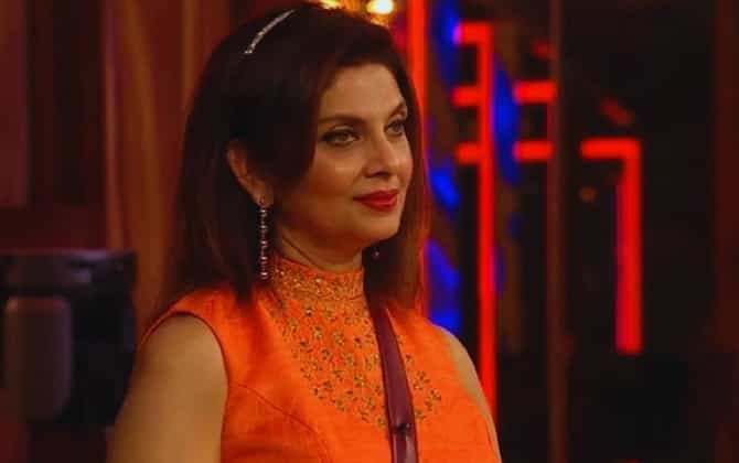 Varsha Usgaonkar : अभिनेत्री वर्षा उसगांवकर यांना मोठा धक्का, पोलीस ठाण्यात घेतली धाव, नेमकं काय घडलं ?