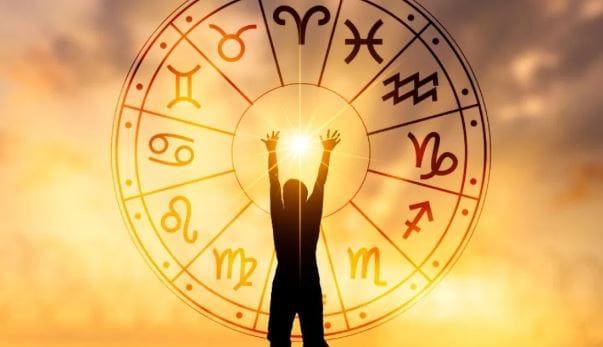 मेष राशीच्या लोकांसाठी हा आठवडा खूपच चांगला ठरणार आहे. कारण या आठवड्यात तुम्हाला आरोग्यासंबंधी कोणतीही अडचण येणार नाही. विशेष म्हणजे या आठवड्यात तुमच्यासोबत काहीतरी चांगले घडणार आहे. तुम्हाला मोठा आर्थिक लाभ मिळू शकतो.