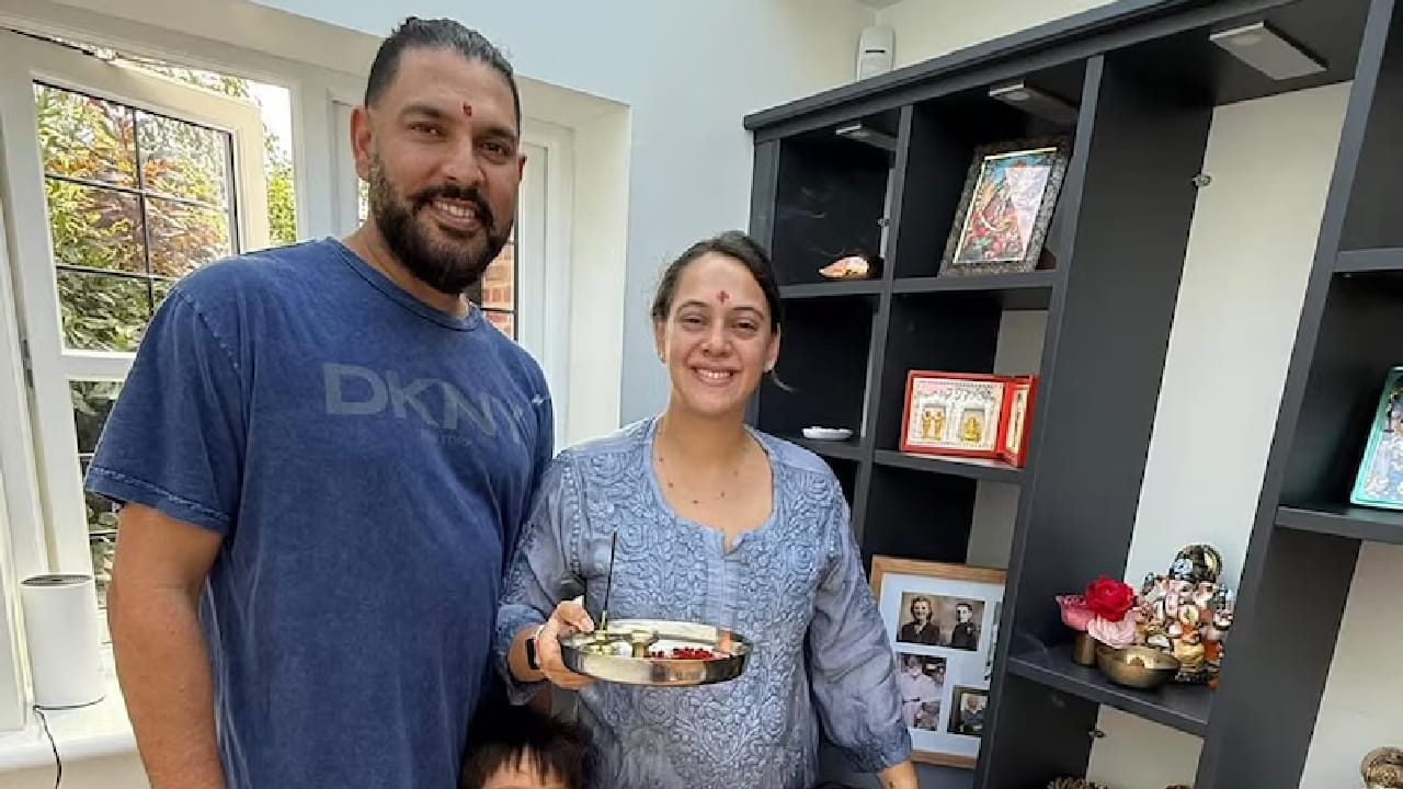 सध्या हेजल कीच अभिनयापासून दूर असून कुटुंब आणि मुलांसोबत वेळ घालवत आहे. मात्र ती कधी कधी मीडिया इव्हेंट्स किंवा थिएटर कार्यक्रमांमध्ये दिसून येते. सोशल मीडियावर ती पती युवराज सिंह आणि मुलांसोबतचे फोटो व व्हिडिओ शेअर करत चाहत्यांशी संपर्कात राहते.