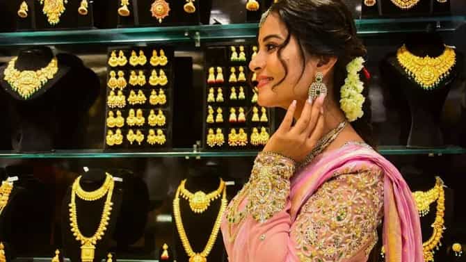 Gold Price Today : उच्चांक निचांक एका बाजूला... आजचे सोन्याचे भाव थेट... लगेच घ्या सोनाराकडे धाव