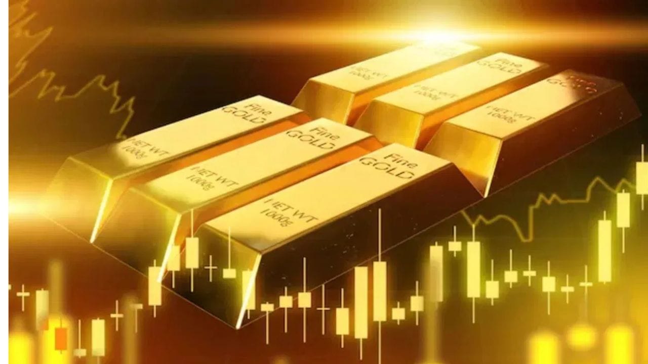 जगभरातल्या मध्यवर्ती बँकांनी सोने खरेदीचा झपाटा लावला आहे. त्या आपला सुवर्णसाठ्यात वाढ करत आहेत. काही देशांनी तर सोन्याची एवढी खरेदी केली की भारत आणि चीन सारख्या बलाढ्य देशांना देखील त्यांनी मागे टाकलं आहे.