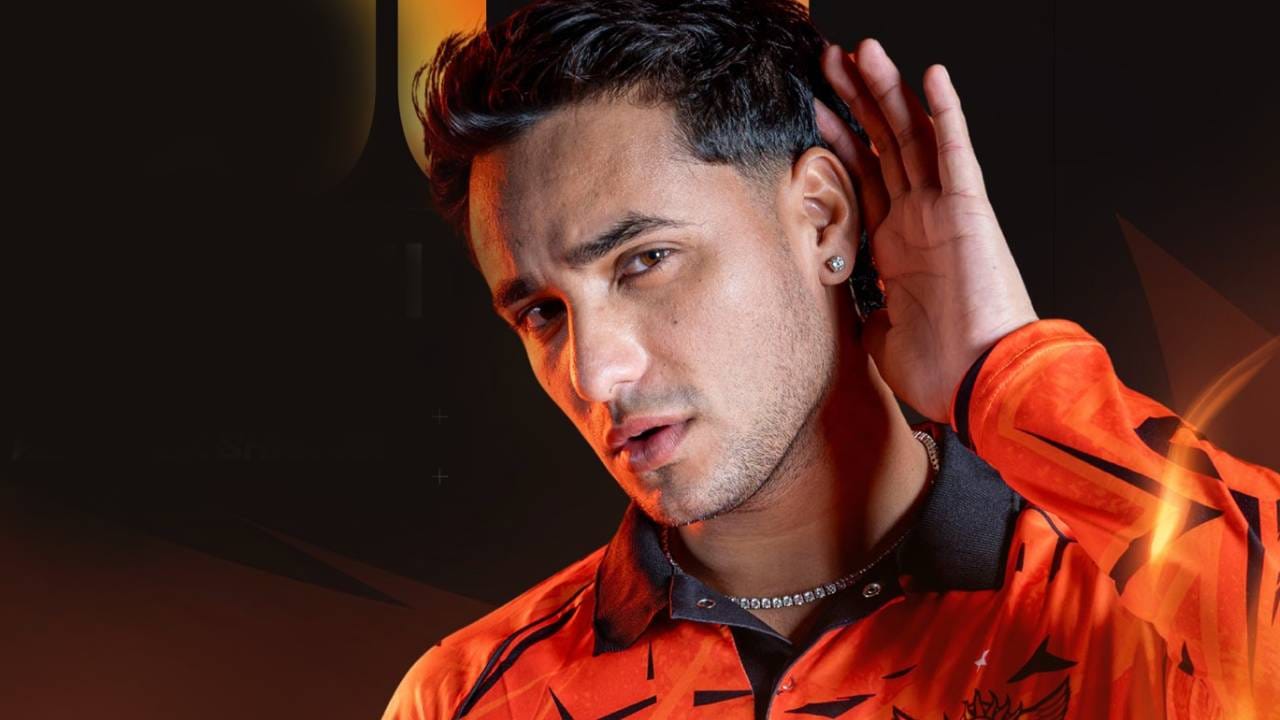 एका कॅलेंडर वर्षात सर्वाधिक वेळा शून्यावर बाद होणारा संयुक्तपणे तिसरा भारतीय फलंदाज ठरला आहे. यापूर्वी हा नकोसा विक्रम रोहित शर्मा आणि संजू सॅमसनच्या नावावर होता. आता यात अभिषेक शर्माची भर पडली आहे. (Photo: Sunrisers Hydrabad)