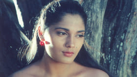 3 महिन्यासाठी भारतात आली अन् बनली टॉपची अभिनेत्री, रात्रीत बदललं नशीब.