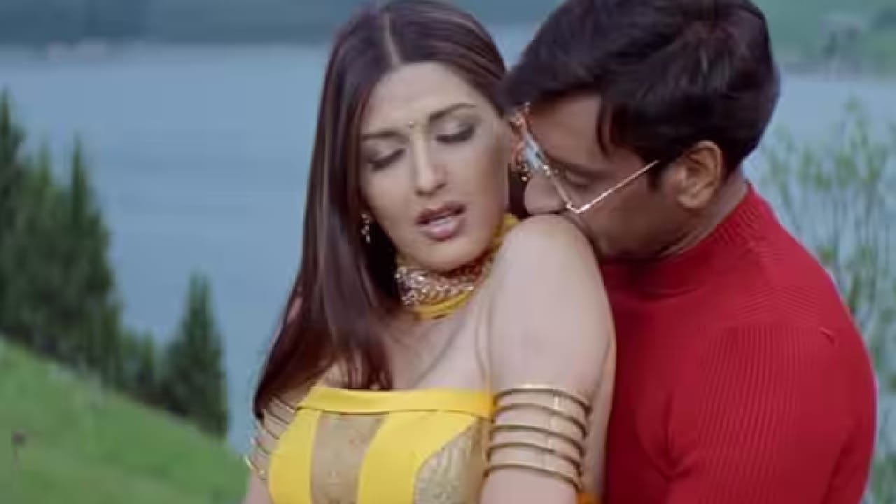 भारतीय चित्रपटसृष्टीबद्दल एक गोष्ट नेहमीच सांगितली जाते ती म्हणजे गाणी नसतील तर चित्रपटाची मजा अपुरी वाटते. भारतात तयार होणाऱ्या चित्रपटांमध्ये गाण्यांना विशेष स्थान असते आणि ही गाणी देशाबाहेरही तितकीच लोकप्रिय ठरतात. 