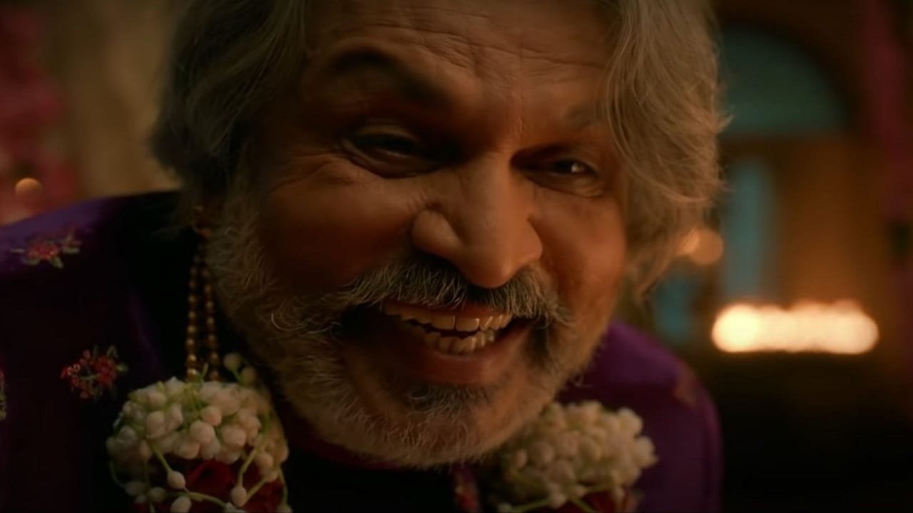 अन्नू कपूर हिंदी सिनेविश्वातील धाकड आणि स्पष्ट वक्तव्य करणारे अभिनेते आहेत. ते कायम महत्त्वाच्या मुद्द्यांवर स्वतःचं परखड मत मांडत असतात. आता त्यांनी इंटिमेट सीनबद्दल स्पष्ट वक्तव्य केलं आहे. नुकताच झालेल्या एका मुलाखतीत त्यांनी इंटिमेट सीनबद्दल सांगितलं आहे. 