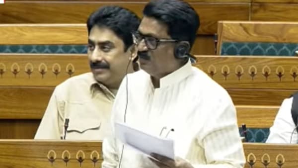 नारी शक्ती विधेयकावर वादळी चर्चा, अरविंद सावंत आक्रमक, संसदेत नेमकं काय घडलं?