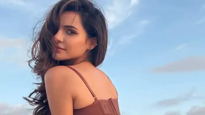 आधी लग्नाचं वचन, नंतर 'बिग बॉस' फेम अभिनेत्रीने केलं असं काही..