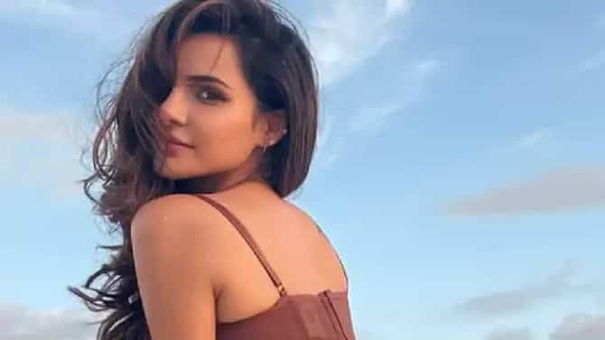 आधी लग्नाचं वचन, नंतर बिग बॉस फेम अभिनेत्रीने NRI सोबत केलं असं काही; थेट पोलिसांत FIR दाखल