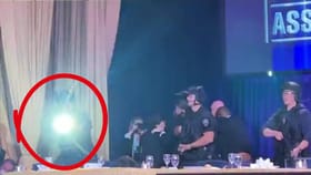 ट्रम्प यांच्यावर गोळीबार होताच अचानक 'ही' लाईट ऑन झाली.