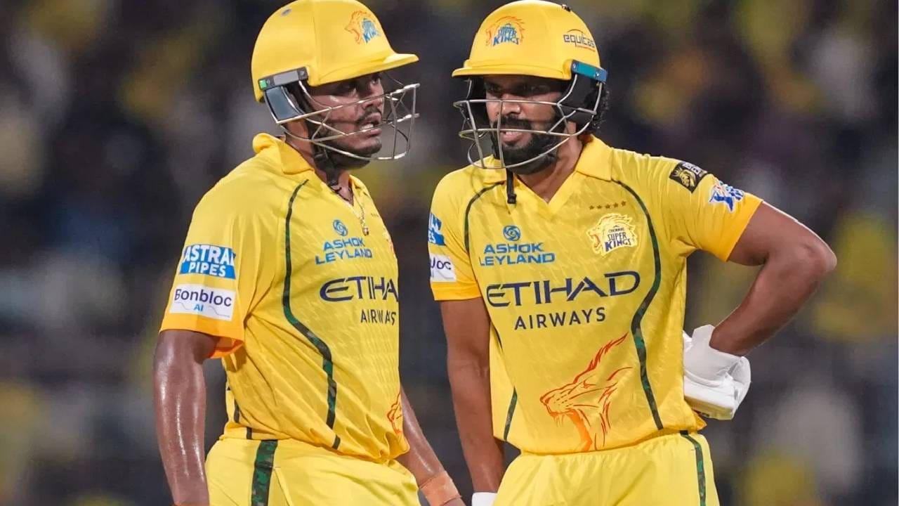 आयपीएल स्पर्धेतून आयुष म्हात्रे आऊट होण्याचं कारण कर्णधार ऋतुराज गायकवाड? भर मैदानात काय घडलं?