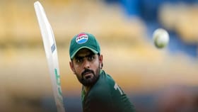 Babar चा कारनामा, ख्रिस गेलचा वर्ल्ड रेकॉर्ड ब्रेक, विराटला पछाडलं.