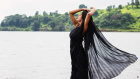 भारताने वर्ल्ड कप जिंकल्यास ऑन कॅमेरा कपडे काढून टाकेन, या अभिनेत्रीने