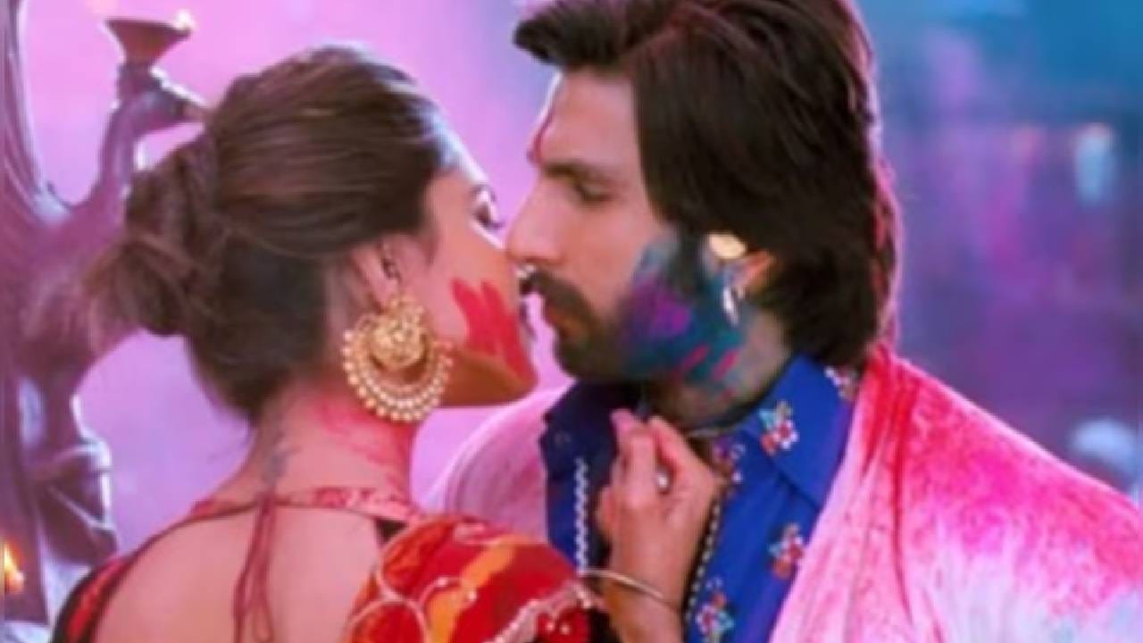 साल २०१३ मध्ये प्रदर्शित झालेल्या 'गोलियों की रासलीला राम-लीला' चित्रपटातील सुपरहिट गाणे 'लहू मुंह लग गया' नक्कीच तुम्हाला आठवत असेल. राम आणि लीला यांच्या नात्यातील भाव आणि जुनून या गाण्यात जाणवतो. या गाण्याचे संगीत सर्वांच्या हृदयात घर करून राहिले आहे.