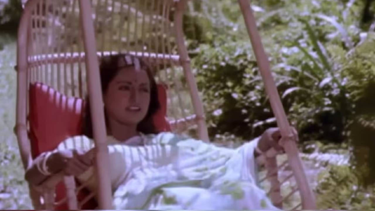 चित्रपट ‘दुल्हन वही जो पिया मन भाए’ (१९७७) चे दिग्दर्शक लेख टंडन होते आणि हा चित्रपट राजश्री प्रॉडक्शन्सने बनवला होता. मुख्य भूमिकेत प्रेम किशन, रामेश्वरी आणि श्यामली होते. या कलाकारांच्या उत्कृष्ट अभिनयाने चित्रपटाला अविस्मरणीय बनवले. रिपोर्ट्सनुसार, चित्रपटाचा बजेट केवळ ९ लाख रुपये होता. तर जगभरात या चित्रपटाने ३.५ कोटी रुपयांची कमाई केली. १९७७ सालातील हा सातवा सर्वाधिक कमाई करणारा चित्रपट ठरला. गाण्याव्यतिरिक्त चित्रपटाची कथा देखील प्रेक्षकांना आकर्षित करायची आणि ही 70 च्या दशकातील स्मरणीय चित्रपटांपैकी एक मानली जाते.