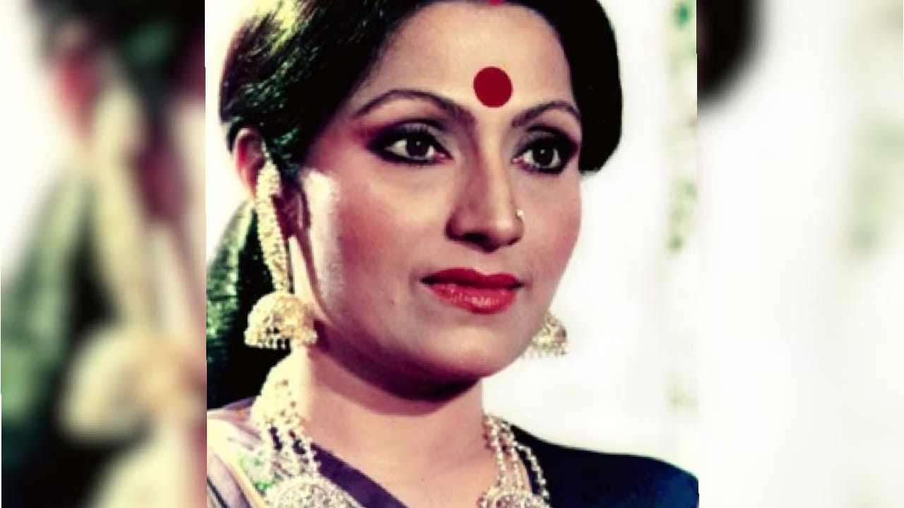 बॉलिवूडमधील ज्येष्ठ अभिनेत्री बिंदू यांनी आपल्या दमदार अभिनयाने लाखो प्रेक्षकांची मने जिंकली. त्यांनी अनेक चित्रपटांमध्ये खडूस सासूची भूमिका साकारली आणि त्या भूमिकांमुळे त्यांना प्रचंड लोकप्रियता मिळाली. त्यांची सासूची शैली प्रेक्षकांच्या लक्षात राहणारी ठरली.