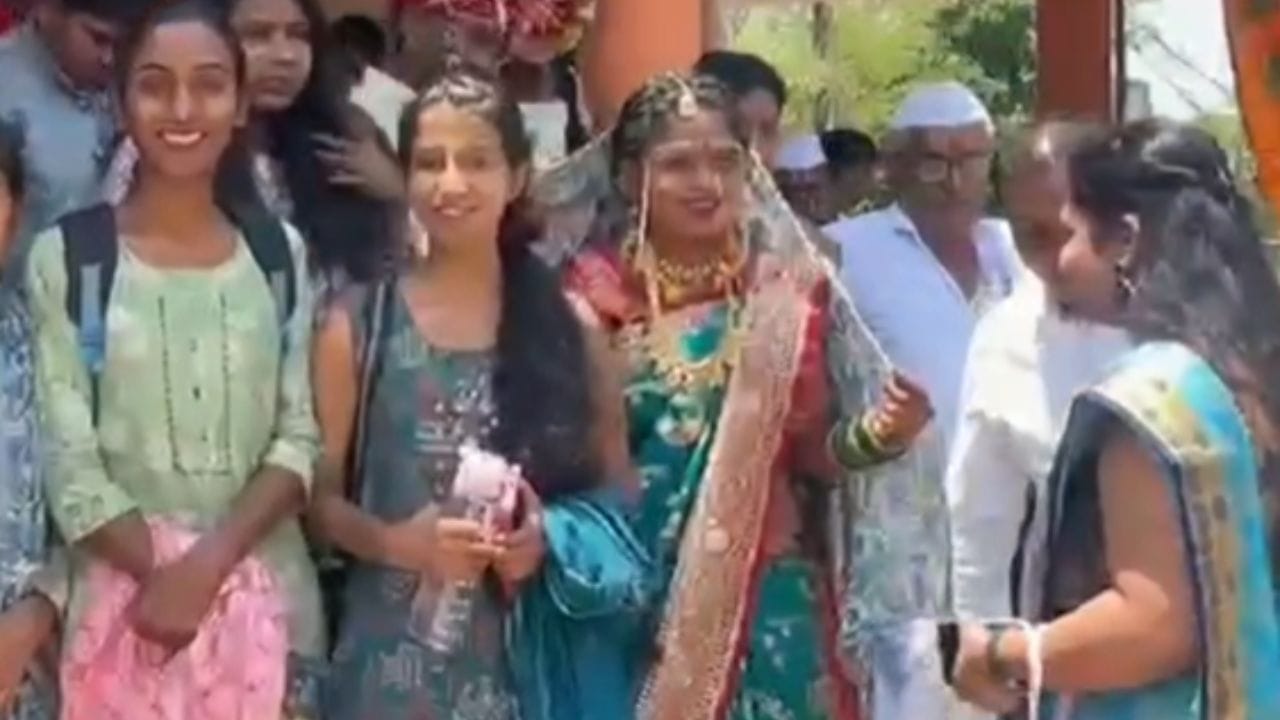 साधारण परिस्थितीतून आलेल्या या कुटुंबांनी सोहळा पार पाडत असतानाच वैष्णवीसमोर मोठे आव्हान उभे होते. ती रामराव सरनाईक समाजकार्य महाविद्यालयात बीएसडब्ल्यू (BSW) द्वितीय वर्षाची विद्यार्थिनी असून, तिचा महत्त्वाचा पेपर हाच दिवशी दुपारी 2 वाजता वाशिम येथील राजस्थान कॉलेज येथे नियोजित होता.