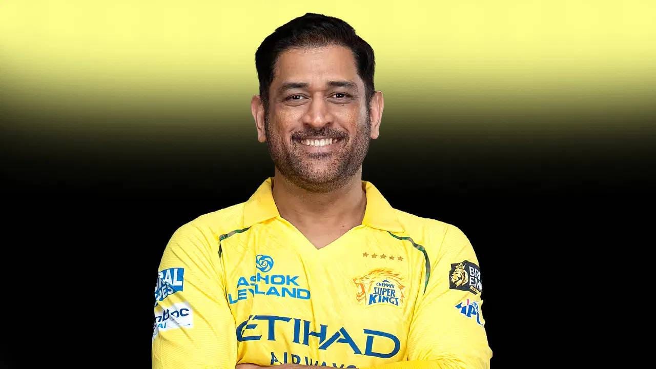 चेन्नई सुपर किंग्स सलग तीन पराभवामुळे गुणतालिकेत तळाशी आहे. खरं तर या संघात नेतृत्वाचा अभाव दिसून आला आहे. त्यामुळे महेंद्रसिंह धोनीचं मार्गदर्शन अपेक्षित आहे. पण पोटरीच्या दुखापतीतून सावरला नसून 11 एप्रिलला दिल्ली कॅपिटल्सविरुद्ध खेळणार नाही. 14 एप्रिलला केकेआरविरुद्ध खेळण्याची शक्यता आहे. 