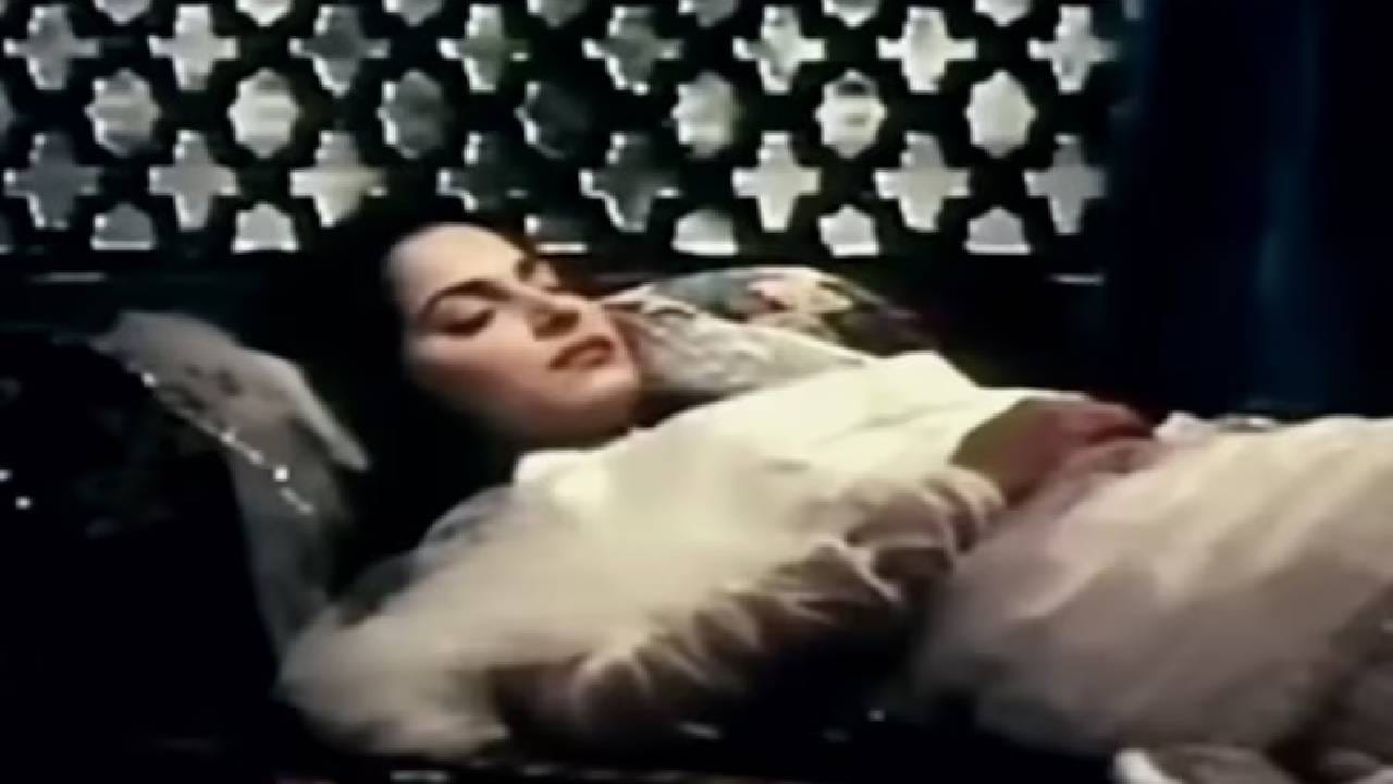 ६६ वर्षांनंतरही ‘चौदहवीं का चांद हो’ हे गाणे ऐकणाऱ्यांच्या मनात दीवानगी निर्माण करते. ३ मिनिट २८ सेकंदात हे गाणे तुम्हाला रोमँटिक आठवणींमध्ये हरवून टाकते. आजही हे गाणे ऐकताना मन जुन्या सुंदर क्षणांत विसरून जाते.