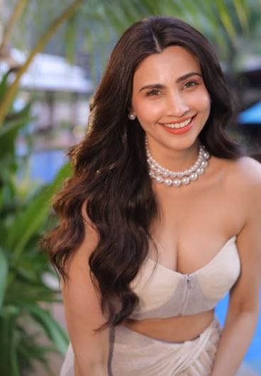 आज जरी ती एक प्रसिद्ध अभिनेत्री असली तरीही तिला तिच्या करिअरच्या सुरुवातीला कास्टिंग काऊचचा सामना करावा लागला होता. याबाबत तिने नुकतेच सांगितले आहे. कास्टिंग मिटिंगच्या वेळी तिच्यासोबत हा प्रसंग घडला होता.