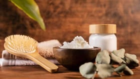 फक्त 20 रुपयांमध्ये घरीच बनवा DIY शॅम्पू, झाडूसारखे केस होतील सिल्की...