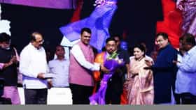 माझ्याकडे एक चिठ्ठी आली, त्यावर नारायण राणेंची सही आणि लिहिलं होतं...