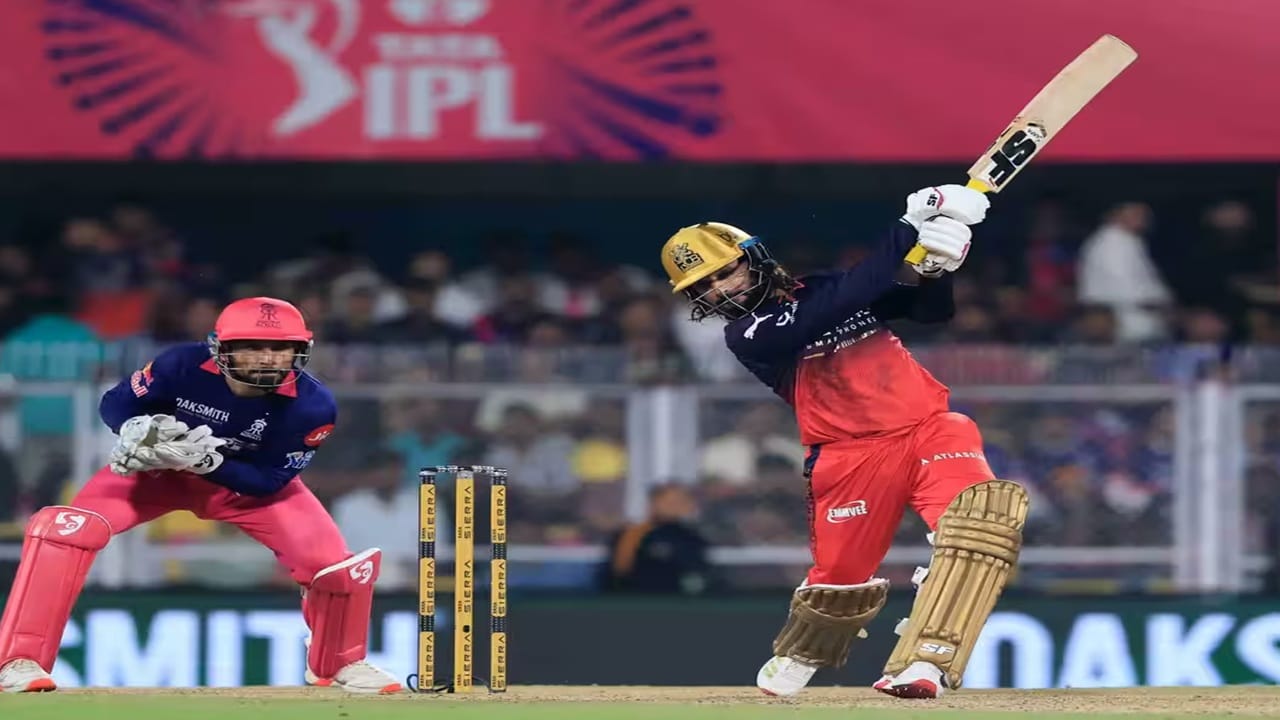 RR vs RCB : कॅप्टन पाटीदारचा झंझावात,आरसीबीचं द्विशतक, राजस्थानसमोर 202 धावांचं आव्हान, कोण जिंकणार?