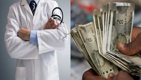 अधिकाऱ्याने पैशांसाठी मर्यादा ओलांडल्या, तरुणीसोबत नको ते केलं....