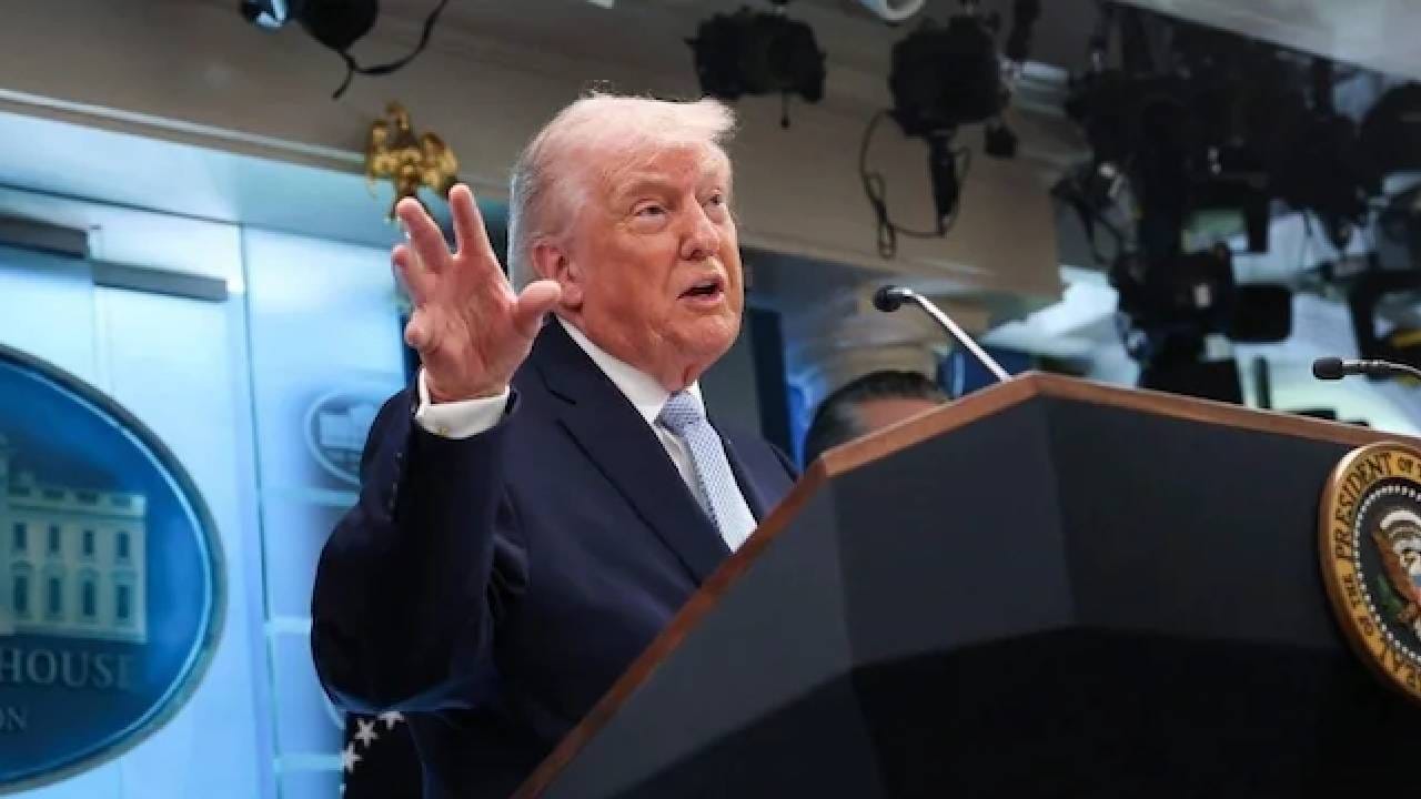 डोनाल्ड ट्रम्प यांची युद्धात अत्यंत मोठी घोषणा, जगाला ज्याची भीती तेच घडले, थेट बॉम्ब..