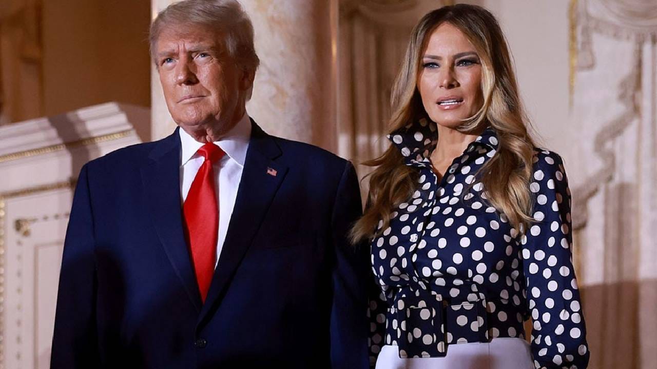 डोनाल्ड ट्रम्प यांच्या कुटुंबात मोठा कलह, थेट पत्नीनेच ट्रम्प यांच्याविरोधात धक्कादायक... डोनाल्ड ट्रम्प यांच्या कुटुंबात मोठा कलह, थेट पत्नीनेच ट्रम्प यांच्याविरोधात धक्कादायक...