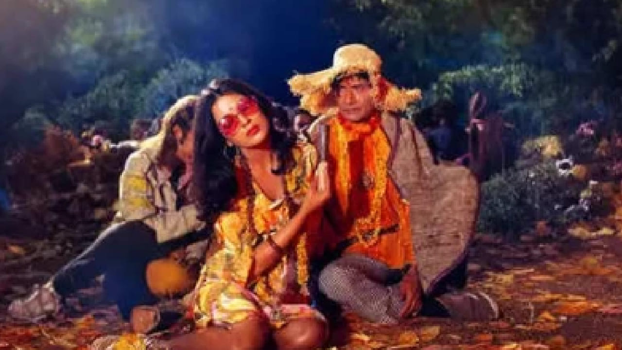 लता मंगेशकर आणि किशोर कुमार यांसारख्या दिग्गजांच्या गाण्यांना आजही कोट्यवधी चाहते आहेत. त्याच काळात आशा भोसले यांची गाणीही तितकीच गाजली. मात्र त्यांच्या कारकिर्दीतील काही गाणी वादाच्या भोवऱ्यात सापडली होती.