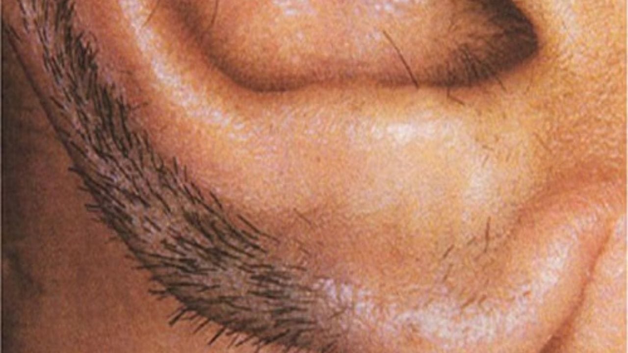 Ear-Hair-and-Samudrik-Shastra-wealth-benefits-1