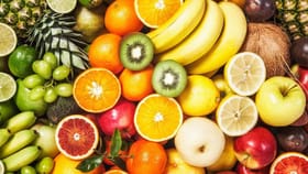 पचनशक्ती वाढवण्यासाठी 'ही' फळे ठरतील वरदान, आतड्यांचे आरोग्य सुधारेल.