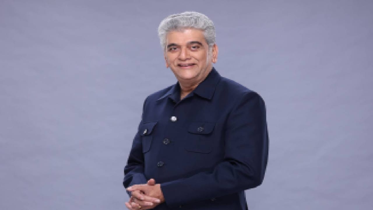 'नॅशनल क्रश' गिरीजा ओकचे बाबा खलनायकानंतर बनणार सज्जन 'पुरुषोत्तम' 'नॅशनल क्रश' गिरीजा ओकचे बाबा खलनायकानंतर बनणार सज्जन 'पुरुषोत्तम'