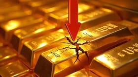 एकाच दिवसात सोन धाडकन आपटलं, काही तासात मोठा चमत्कर,10 ग्रॅमचा भाव....