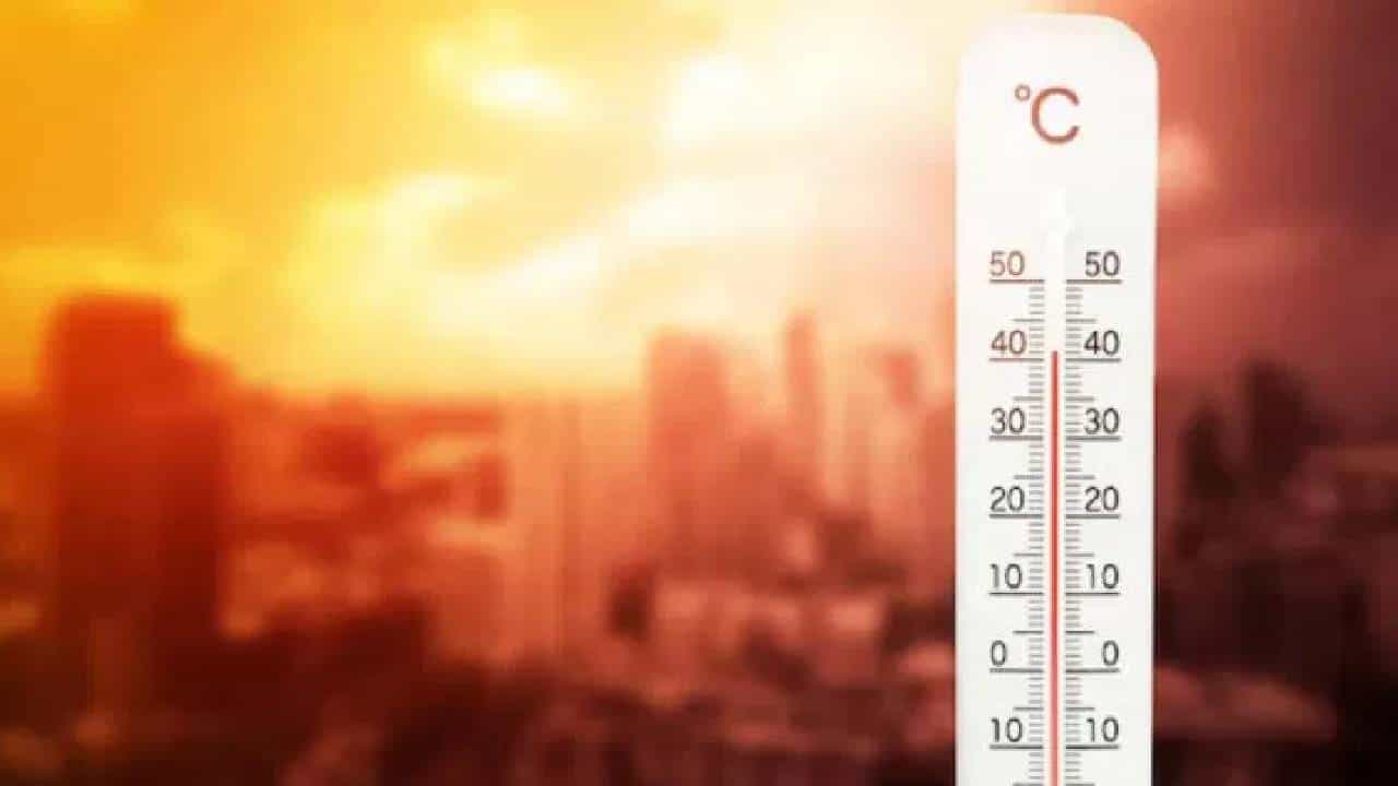 Maharashtra Weather Updates : राज्यावर मोठं संकट! पुढचे 72 तास अलर्ट, 1 ते 4 घरीच थांबा, हवामान विभागाचा इशारा काय?