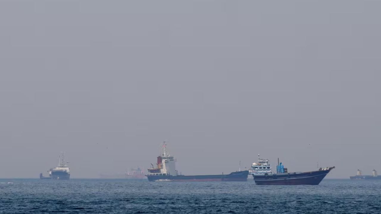 होर्मुज खाडीत या कारणामुळे भारतीय जहाजावर गोळीबार?  सरकारकडून अत्यंत मोठा खुलासा, थेट..