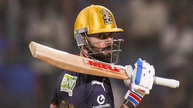 Virat Kohli ची ऐतिहासिक कामगिरी, IPL स्पर्धेत 9 हजार धावा