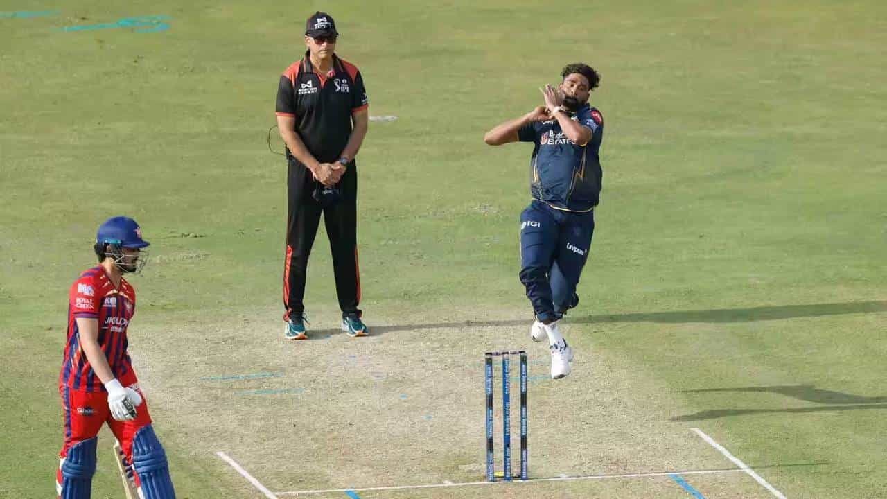 आयपीएल स्पर्धेत वारंवार होतेय चूक, पंचांना दंड ठोठावण्याची शिफारस