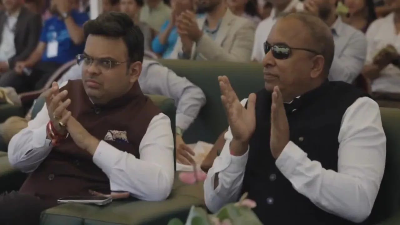 आयसीसीचे विद्यमान सर्वेसर्वा आणि बीसीसीआयचे माजी अध्यक्ष जय शाह यांची मणिपूरमध्ये क्रिकेट ॲकॅडमी सुरु करु करण्याची ही संकल्पना होती. या अॅकडमीच्या उद्घाटनाला जय शाह उपस्थित होते. (Photo Credit : Bcci)