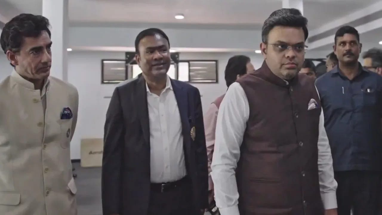 ॲकॅडमीच्या उद्घाटनावेळेस जय शाह यांच्याव्यतिरिक्त बीसीसीआय अध्यक्ष मिथुन मन्हास, सचिव देवजीत सैकिया, उपाध्यक्ष राजीव शुक्ला आणि आयपीएल चेअरमन अरुण सिंह धुमल उपस्थित होते. (Photo Credit : Bcci)