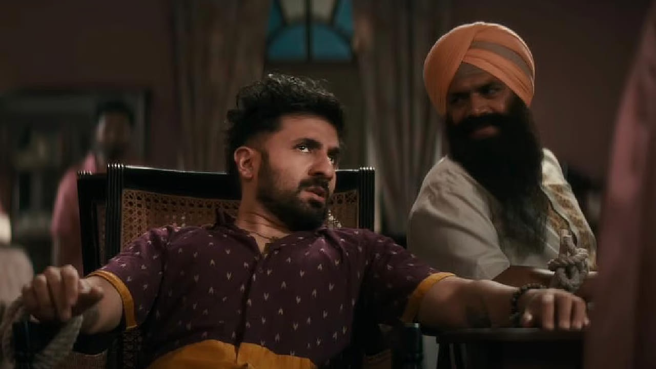 आम्ही ज्या चित्रपटाबद्दल बोलत आहोत तो म्हणजे 'हॅप्पी पटेल'. या चित्रपटात आमिर खान, वीर दास आणि इम्रान खान प्रमुख भूमिकांमध्ये दिसले. हा चित्रपट बॉक्स ऑफिसवर रिलीज झाला तेव्हा त्याला अपेक्षित प्रतिसाद मिळाला नाही. 