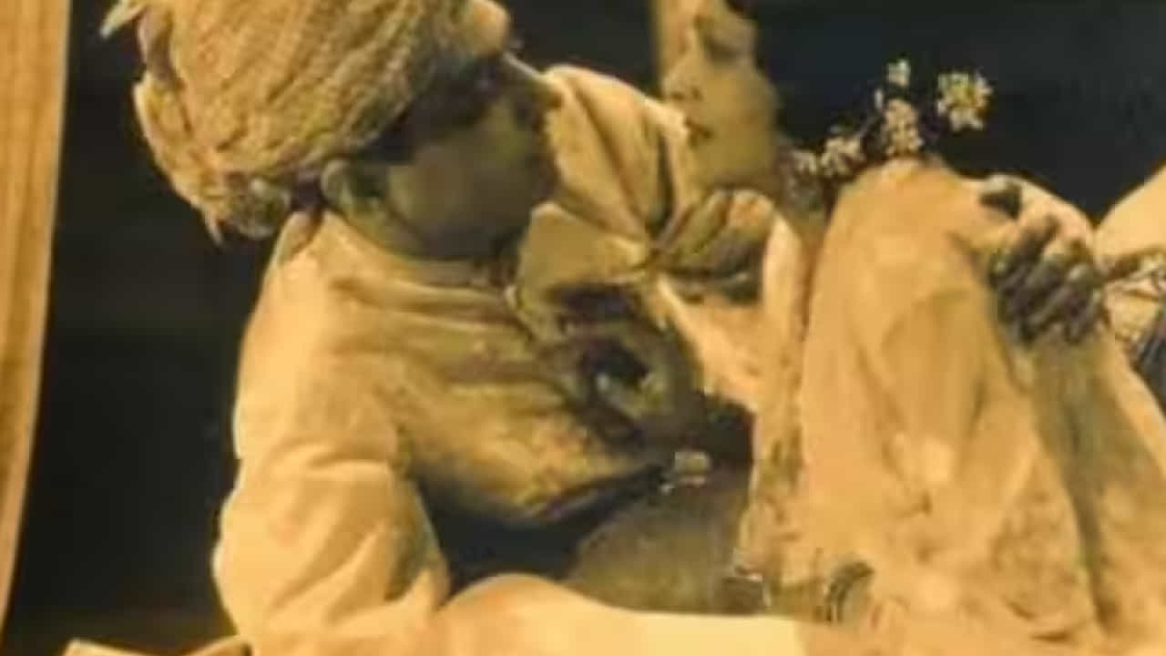 इंडस्ट्रीमध्ये पहिली ऑनस्क्रिन किसिंग सीन देणारी अभिनेत्री, चित्रपट ठरलेला वादग्रस्त, भारतात चित्रपटावर बंदी