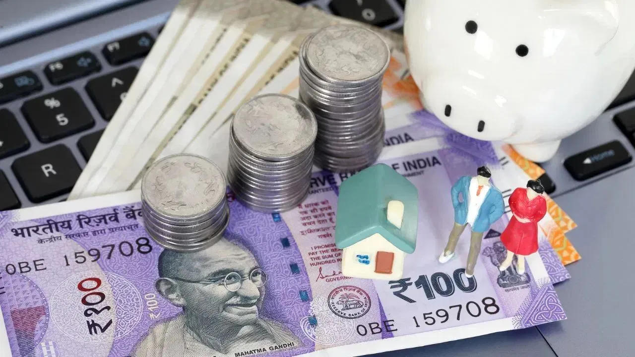 अचानक पैशांची गरज भासल्यास चिंता करू नका, असं मिळवा काही मिनिटात लोन