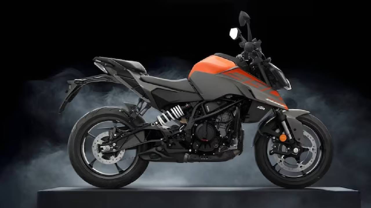 KTM ची मोठी खेळी! आता 350cc इंजिनसह 390 Duke आणि Adventure लाँच, किंमतीत मोठी कपात