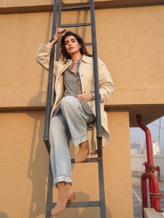 सोबतच एका देवासोबतही माझे लग्न लावून देण्यात आले, असंही ती या पॉडकास्टमध्ये सांगताना दिसतेय. या साऱ्या गोष्टी मी जेव्हा केल्या तेव्हा मी खूपच तरुण होते. माझ्या आईचा या सर्व गोष्टींवर खूप विश्वास होता, असे तिने या पॉडकास्टमध्ये सांगितले होते. 