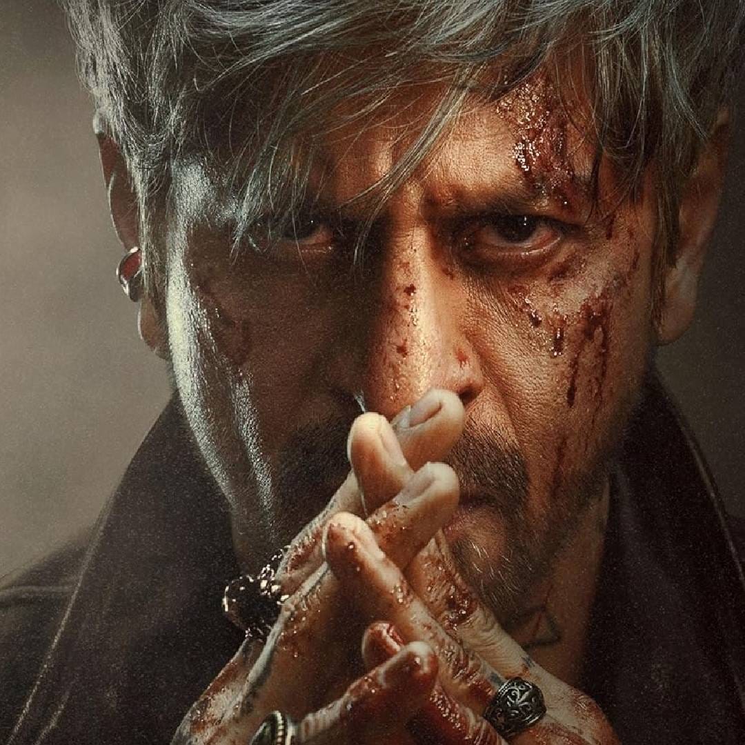 'किंग' हा चित्रपट 24 डिसेंबर 2026 रोजी प्रदर्शित होणार आहे. यामध्ये शाहरुख खानसोबत दीपिका पादुकोण, राणी मुखर्जी, अभिषेक बच्चन, सुहाना खान, अभय वर्मा आणि अर्शद वारसी यांच्या भूमिका आहेत. सिद्धार्थ आनंद याचं दिग्दर्शन करणार आहे. 
