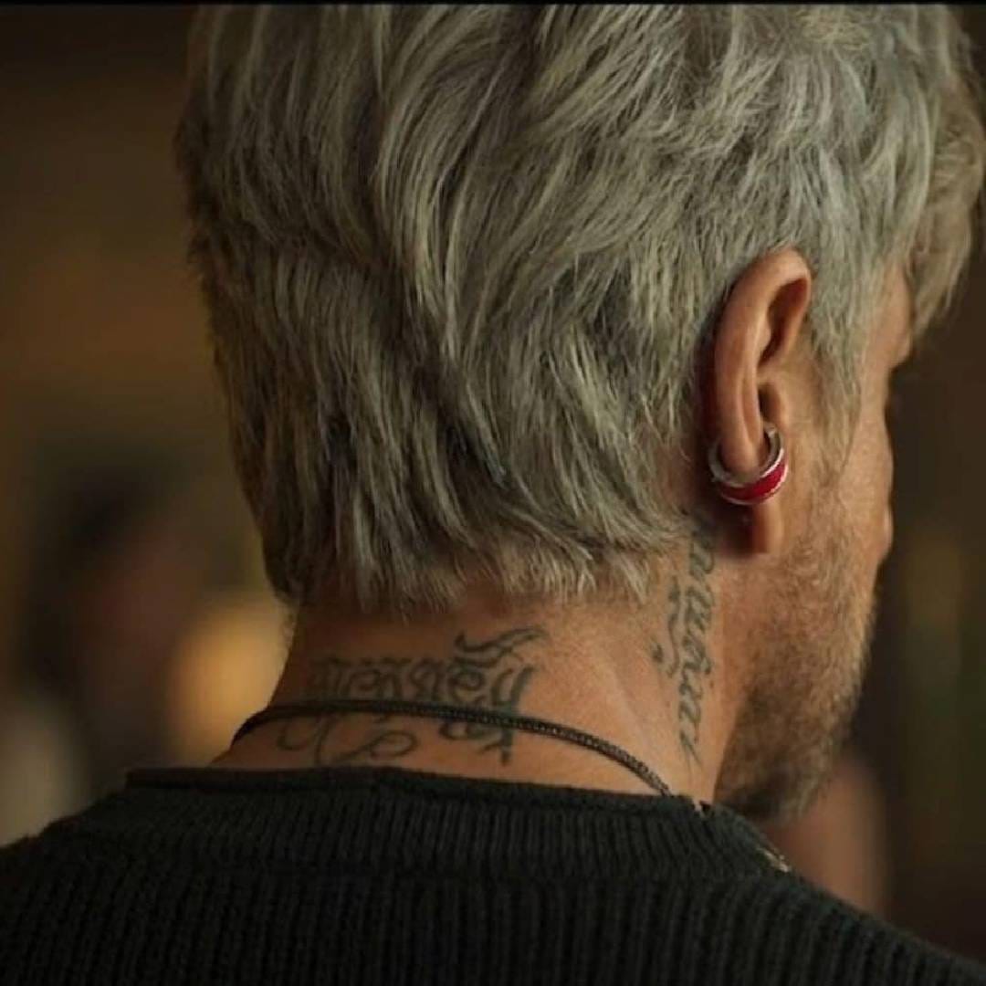 बॉलिवूडचा 'बादशाह' अर्थात अभिनेता शाहरुख खानच्या आगामी 'किंग' या चित्रपटाविषयी प्रेक्षकांमध्ये प्रचंड उत्सुकता आहे. तब्बल 400 कोटी रुपयांच्या बजेटमध्ये बनणाऱ्या या चित्रपटात कलाकारांची मोठी फौज पहायला मिळणार आहे. या चित्रपटाच्या माध्यमातून शाहरुख खान तीन वर्षांनंतर कमबॅक करत आहे. हा चित्रपट 2026 या वर्षातील ख्रिसमसला प्रेक्षकांच्या भेटीला येणार आहे. 
