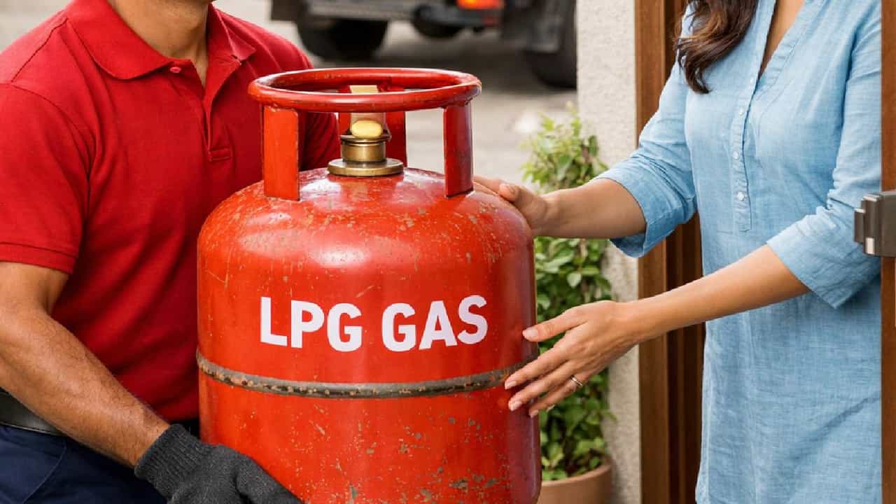 LPG Cylinder: एलपीजी सिलिंडरची डिलिव्हरी घेताना या 4 गोष्टी आवर्जून तपासा